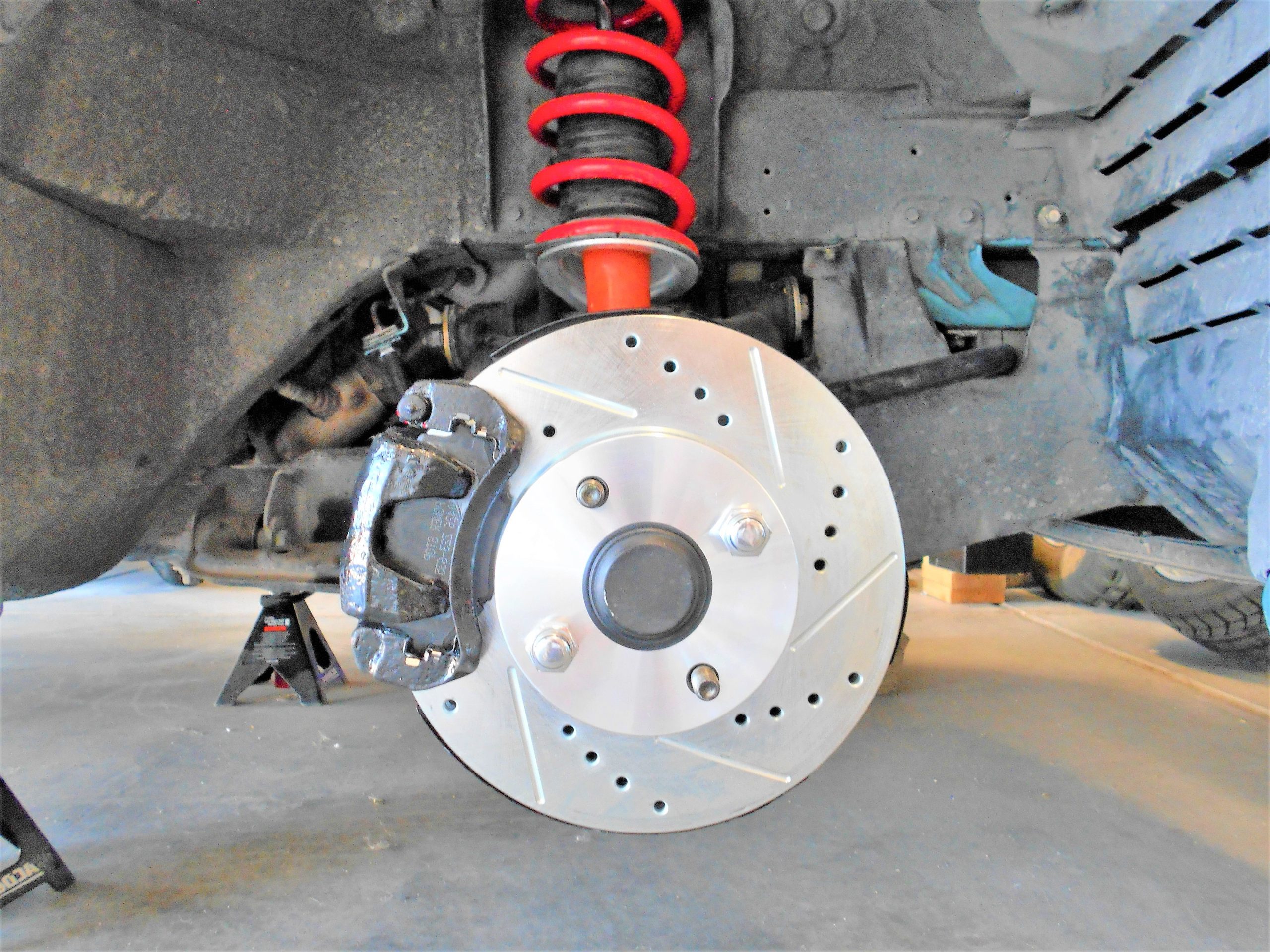 Brake Discs with Calipers with the tyre/wheel removed